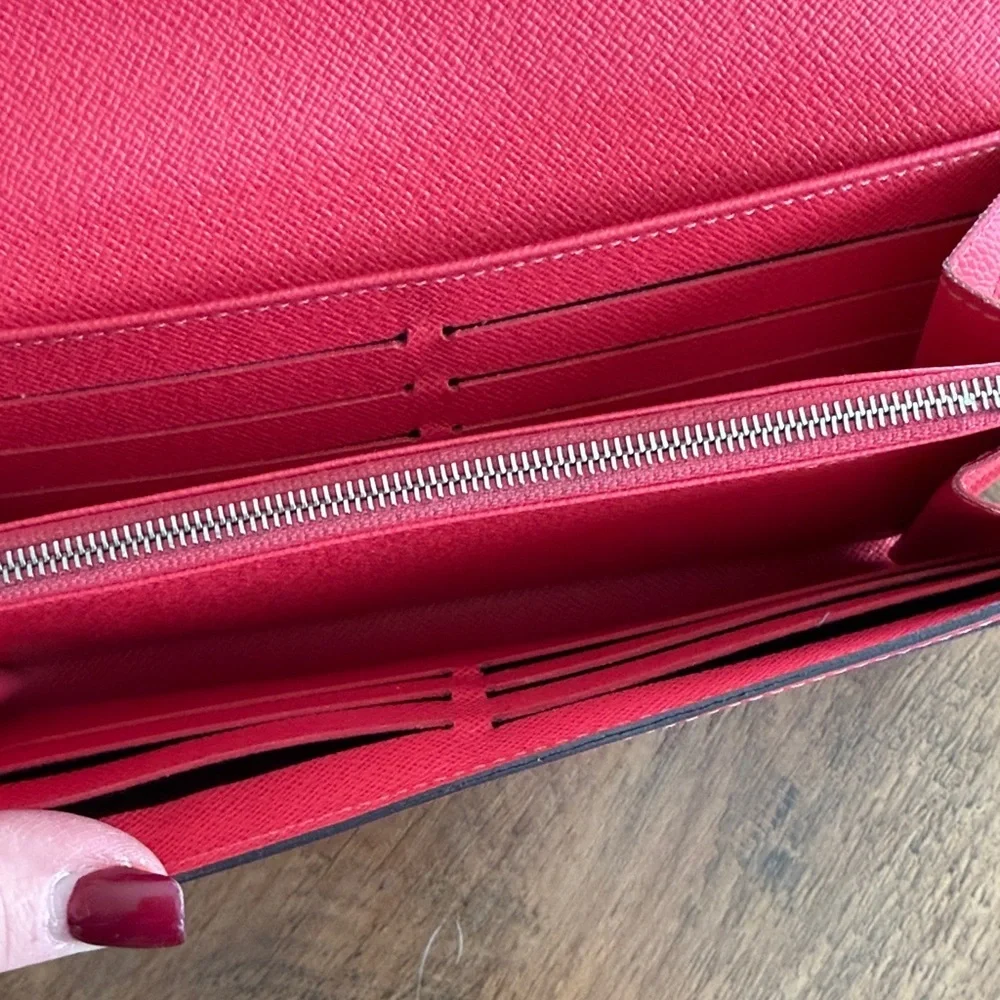 ** Louis Vuitton ** Wallet Epi Sarah Wallet Castillan Red Valentine’s Day COA